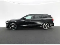Gebraucht Volvo V60 Plus 197 PS (144 kW) 2025 Schwarz Kombi
