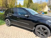 Gebraucht Mercedes ML320 224 PS (164 kW) 2008 Schwarz SUV