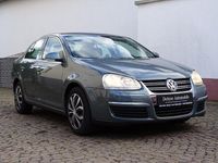 Gebraucht VW Jetta 150 PS (110 kW) 2005 Grau Limousine