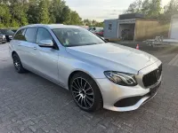 Gebraucht Mercedes E220 AMG 194 PS (142 kW) 2017 Silber Kombi