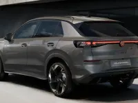Neu VW T-Roc R-line 150 PS (110 kW) 2026 Grau SUV