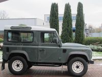 Gebraucht Land Rover Defender 122 PS (89 kW) 2014 Grün Kombi