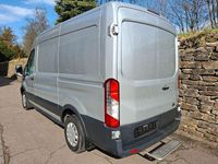 Gebraucht Ford Transit Trend 105 PS (77 kW) 2019 Polar silber (metallic) Limousine