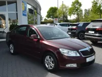 Gebraucht Skoda Octavia GreenLine 105 PS (77 kW) 2009 Rot Limousine