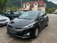 Usado Hyundai i30 Classic 99 CV (72 kW) 2013 Negro Coupe