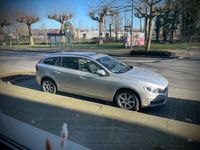 gebraucht Volvo V60 D4 Geartronic Momentum AHK Klima Navi