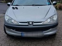 Gebraucht Peugeot 206 60 PS (44 kW) 2003 Silber Kleinwagen
