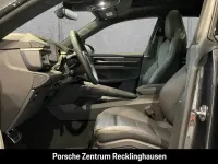 Gebraucht Porsche Macan Turbo 469 kW (639 PS) 2026 Grau SUV