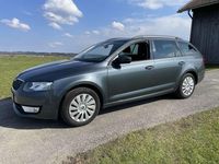Gebraucht Skoda Octavia Ambition 150 PS (110 kW) 2016 Grau Kleinwagen