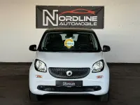 Używany Smart ForFour Basis 71 KM (52 kW) 2016 Biały Hatchback
