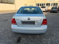 Gebraucht VW Bora 100 PS (73 kW) 1999 Silber Limousine