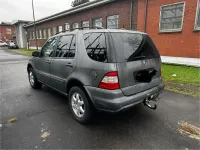 Gebraucht Mercedes ML500 292 PS (214 kW) 2002 Silber SUV