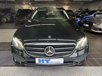 Gebraucht Mercedes E220 Avantgarde 194 PS (142 kW) 2018 Ung. schwarz  unilack Kombi