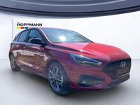 Neu Hyundai i30 101 PS (74 kW) 2025 Rot Limousine