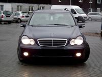 Gebraucht Mercedes C220 143 PS (105 kW) 2003 Blau metallic Kombi