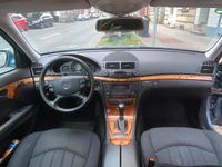 Gebraucht Mercedes E220 Elegance 170 PS (125 kW) 2008 Andere farben Kombi
