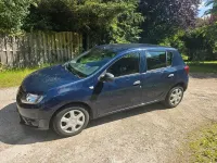 Gebraucht Dacia Sandero 75 PS (55 kW) 2015 Blau Limousine