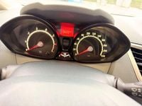 Gebraucht Ford Fiesta Trend 60 PS (44 kW) 2010 Weiß Kleinwagen