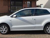 gebraucht VW Polo 1.2 TSI 66kW LOUNGE weiß-perlmuteffekt