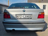 Gebraucht BMW 316 102 PS (75 kW) 1997 Silber Limousine