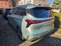 Neu DFSK Forthing 4 177 PS (130 kW) 2026 Grün Van / Kleinbus