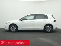 Gebraucht VW Golf VIII Goal 150 PS (110 kW) 2025 Weiss Limousine