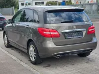 Gebraucht Mercedes B220 170 PS (125 kW) 2013 Braun Kleinwagen