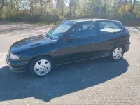 Gebraucht Opel Astra 115 PS (84 kW) 1993 Schwarz Limousine