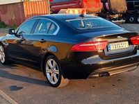 Gebraucht Jaguar XE 179 PS (131 kW) 2016 Schwarz Limousine