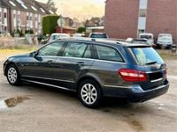 Gebraucht Mercedes E200 Elegance 184 PS (135 kW) 2010 Grau Kombi