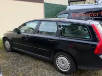 Usado Volvo V50 114 CV (83 kW) 2011 Negro Familiar