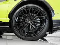 Neu Lamborghini Urus 799 PS (587 kW) 2025 Grün SUV