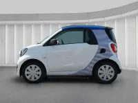 Gebraucht Smart ForTwo Coupé 60 kW (82 PS) 2021 Bodypanels in white Kleinwagen