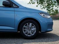 Neu VW Caddy Life 122 PS (89 kW) 2026 Costa azul (blau) Van / Kleinbus