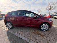 Gebraucht Ford Fiesta Trend 82 PS (60 kW) 2010 Rot Kleinwagen