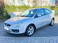 Gebraucht Ford Focus Ghia 101 PS (74 kW) 2006 Silber Kleinwagen
