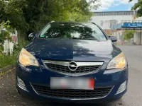 Gebraucht Opel Astra 120 PS (88 kW) 2012 Blau Kombi