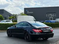 Gebraucht Mercedes E500 AMG 387 PS (284 kW) 2010 Schwarz Coupé