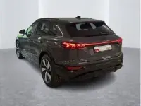 Gebraucht Audi Q6 e-tron 225 kW (306 PS) 2025 Grau (g5 magnetgrau) SUV