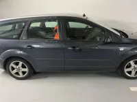 Usata Ford Focus Trend 90 CV (66 kW) 2006 Nero Station wagon