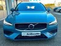 Gebraucht Volvo V60 Momentum 197 PS (144 kW) 2021 Grau Kombi