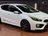Gebraucht Kia Ceed GT-Track 204 PS (150 kW) 2015 (hw2) deluxeweiss met. Kleinwagen