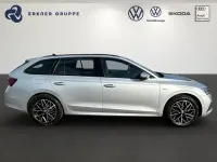Gebraucht Skoda Octavia Clever 150 PS (110 kW) 2022 Brilliantsilber metallic Kombi