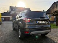 Gebraucht Ford Kuga Cool & Connect 150 PS (110 kW) 2017 Grau SUV