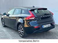 gebraucht Volvo V40 Momentum/Automatik/Kamera/Navi/LED/Tüv neu