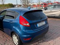Gebraucht Ford Fiesta 60 PS (44 kW) 2009 Blau Kleinwagen