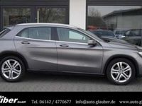 gebraucht Mercedes GLA200 Automatik/Sport/LED/Navi/Leder/KeylessGo/SHZ