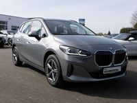 Gebraucht BMW 220 Active Tourer 170 PS (125 kW) 2025 Grau Van / Kleinbus