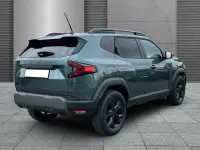 Neu Dacia Duster Extreme 122 PS (89 kW) 2026 Zedergrün SUV
