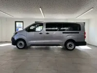 Neu Opel Vivaro-e Combi 179 PS (131 kW) 2026 Grau Van / Kleinbus